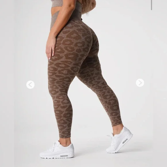 Mocha Leopard Seamless Leggings, size L - Picture 3 of 10